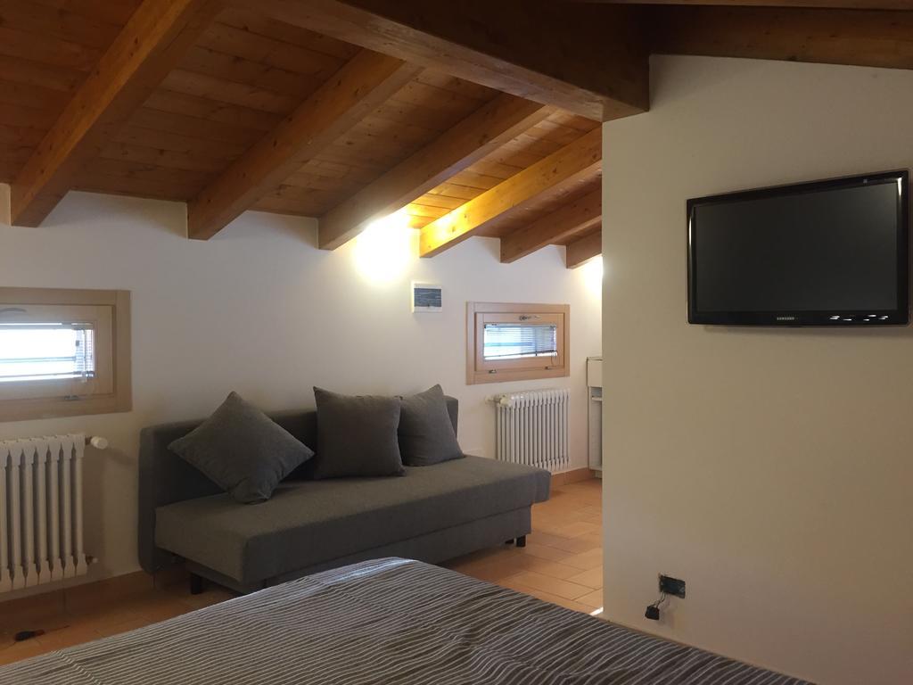 B&B Nido Sui Laghi San Donnino della Nizzola Exteriér fotografie